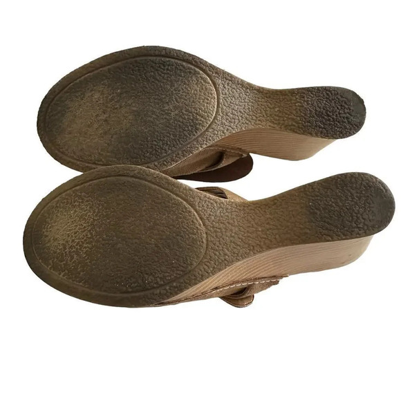 Vintage Candies's Clarah Suede‎ Wedge Women's 8.5 Tan Y2K Buckle Slip On - Picture 9 of 9